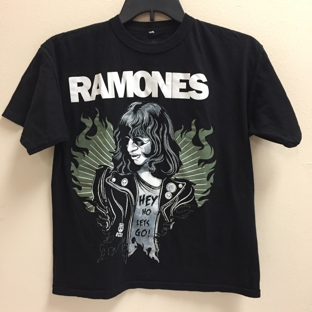 Dbl side print Ramones shirt